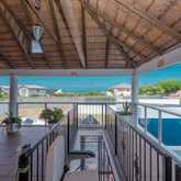 White House Pearly Self Catering - Xplorioâ„¢ Gansbaai