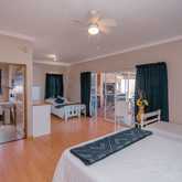 White House Pearly Self Catering - Xplorioâ„¢ Gansbaai