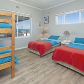 Volunteer's House Bedroom - White Shark Projects - Xplorioâ„¢ Gansbaai