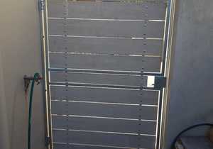 Installing Gates inÂ Franskraal