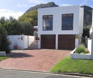 3 Bedroom House to Rent in Voelklip -Â R13,500 per month