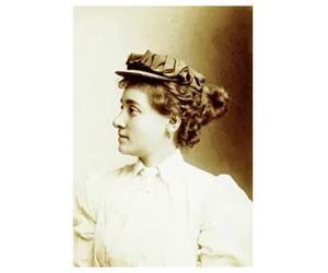 The Origins of Bikepacking - Annie Londonderry