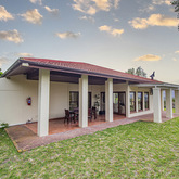 Sunbird Exterior - Bellavista Country Place - Xplorioâ„¢ Stanford