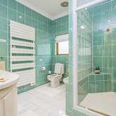 Protea Bathroom - Bellavista Country Place - Xplorioâ„¢ Stanford