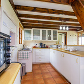 Oystercatcher Kitchen - Bellavista Country Place - Xplorioâ„¢ Stanford