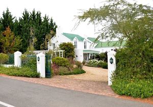 4 Bedroom Golf Estate House for Sale in Theewaterskloof: R6,300,000