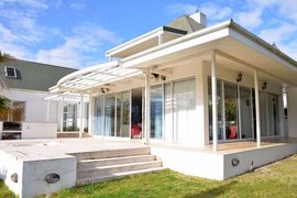 3 Bedroom Golf Estate House for Sale in Villiersdorp: R4,800,000