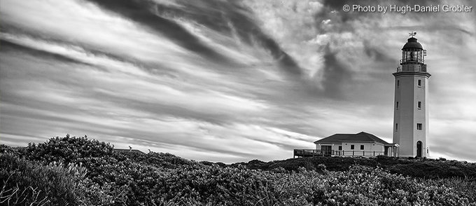 danger-point-lighthouse-in-black-and-white