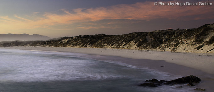 pristine-beaches-of-the-walker-bay-south-africa