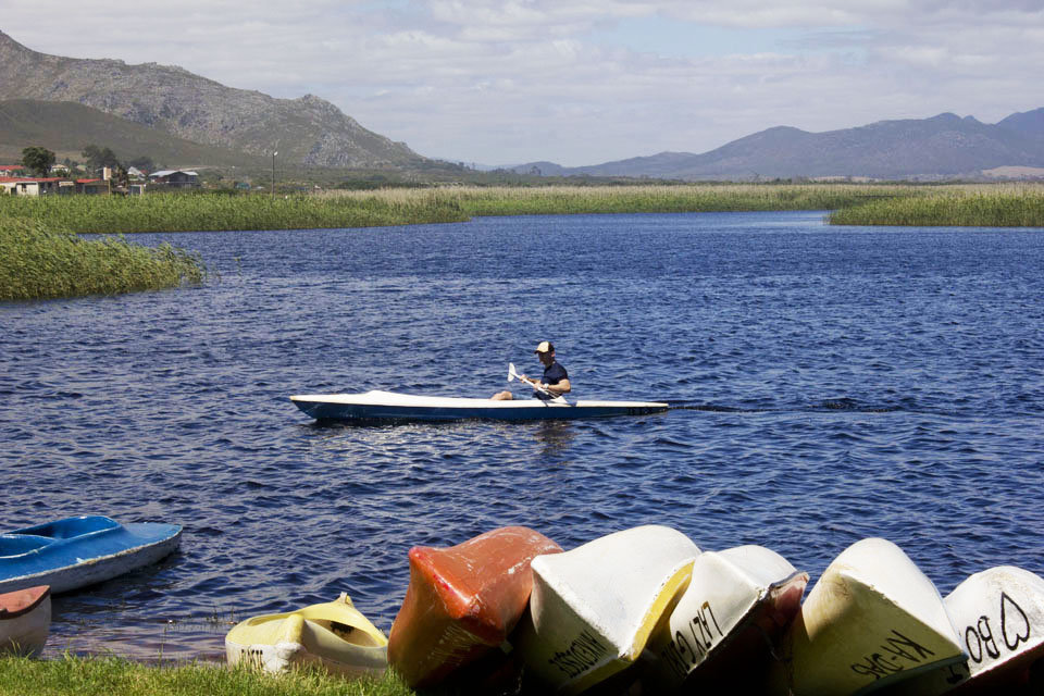 canoeing-kleinmond-lagoon