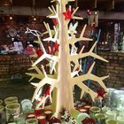 Many Christmas decorations and candles to choose from!