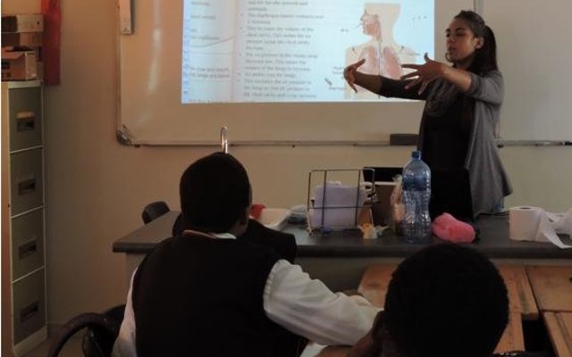 Met  ingang van 2016 word ons van â€œsmart classesâ€ voorsien waar daar dataprojektors en interaktiewe witborde geÃ¯nstalleer is 