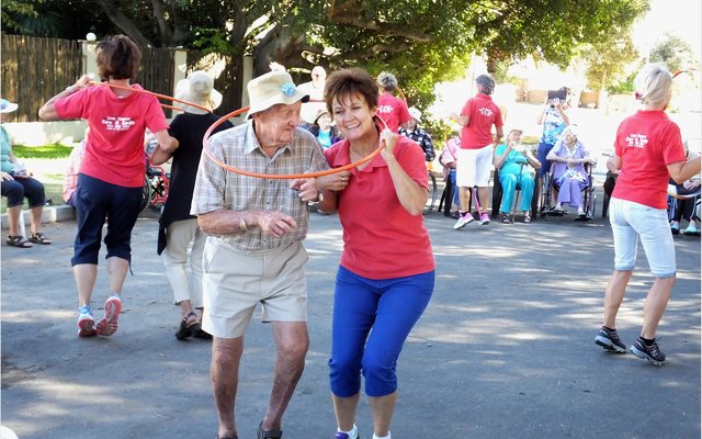 Gansbaai_In_blomme_getooi_vaar_HAS_strate_in_3