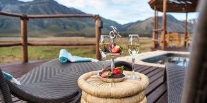 Choose to stay next to the Klein River (Image courtesy of Mosaic Lagoon Lodge)