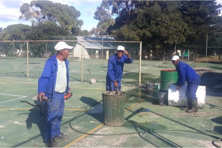 Die span werkers wat nie op hulle laat wag het nie