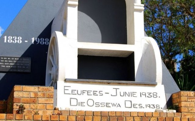 Ox Wagon Monument in Napier