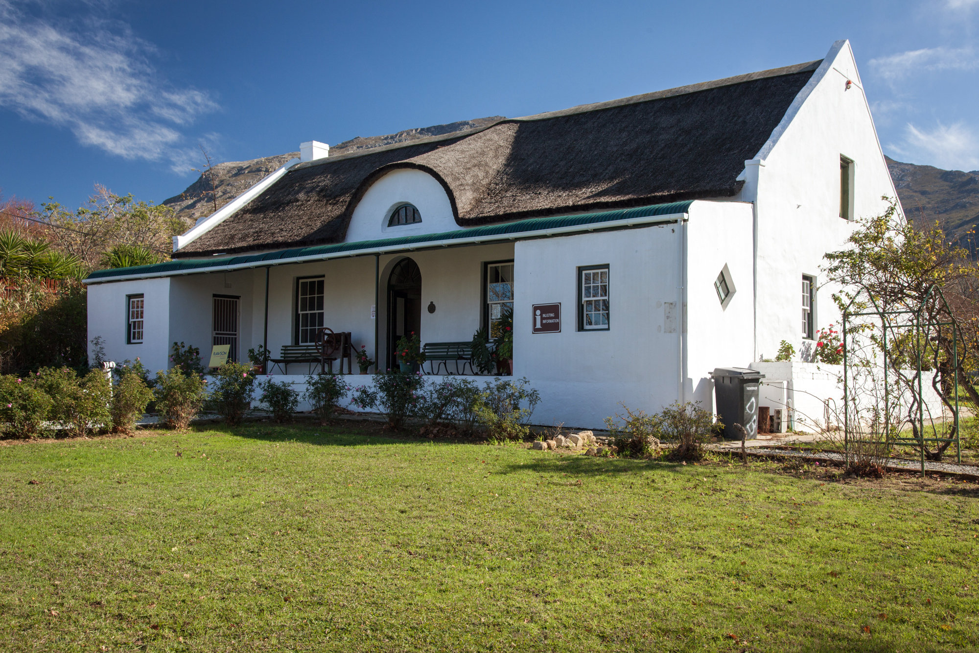 Villiersdorp_MvR_Tourism_Bureau_0281