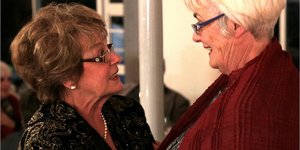 Raadsdame Nicolette Botha-Guthrie (links) en SD Fourie (Foto: Sean van der Linde)