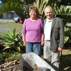Bietoubossers se voorskote aan HaS, met vlnr Leonie Botha, Marie de Jager, John van Rooyen en Lettie Wiese