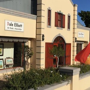 Dale Elliott Art Studio & Gallery