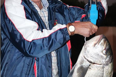 Eldo Marais met sy yslike Mosselkraker van 7.42kg