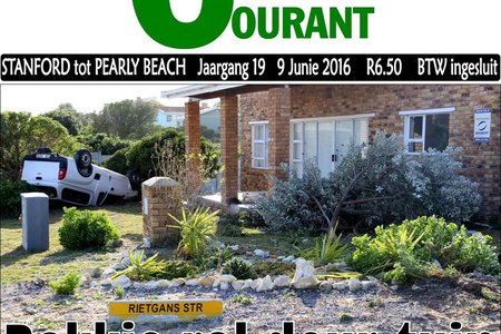 Die 31-jarige Tiaan van Dyk het â€˜n noue ontkoming gehad toe hy verlede Woensdag, in die vroeÃ« oggend-ure, beheer oor sy bakkie verloor  het.   Die ongeluk het omstreeks 02:00 op die hoek van Hoofweg- en Rietgansstraat in Perlemoenbaai plaasgevind, nie ver van waar hy in De Kelders woon nie.  Dit blyk â€˜n vakansiehuis te wees, aangesien hy nie die inwoners kon opspoor nie.  Die voortuin en verskeie plantpotte het in die slag gebly en skulpe wat as versiering dien, het  oral rondgelÃª. Tiaan het slegs geringe hoofbeserings opgedoen.