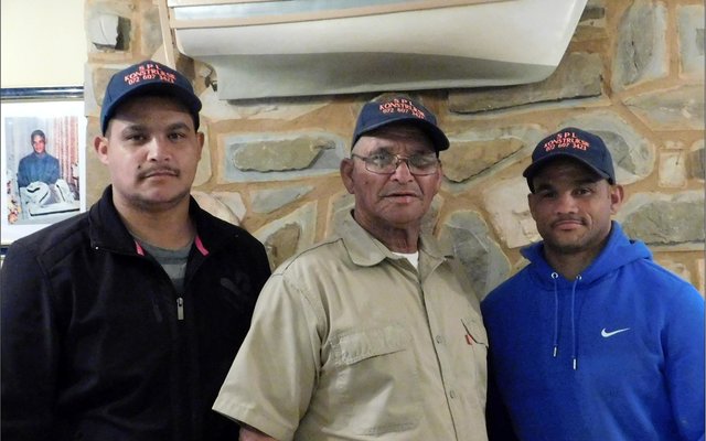 Lorenzo Leonard,  Samuel Leonard  en  Petro Leonard.