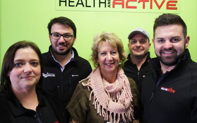 Vlnr is Ilze le Roux, JP Coetzer, Lanita Marais (skoolhoof),  Cobus Briedenhann en Pieta Botes