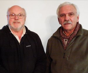 OÃ« wat praat beter as kop-en-skouers