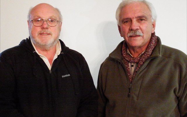 Regs is Robert Johnson (aanbieder) saam met Riaan Jacobs