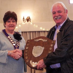Ina Ogilvie en Lion van die Jaar,  Boats van Staden 
