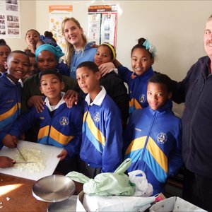 Smaaklike kos  wat  in die Gansbaai PrimÃªr se kombuis voorberei word.