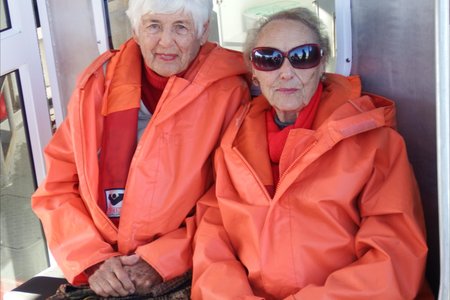 Dit was â€˜n eerste keer see toe vir Betsie van der Merwe en Hettie Lass van De Kelders. Betsie het op 14 Junie 90 geword en Hettie word op 4 Julie 88. Tussen diÃ© twee se verjaardae het hulle op 22 Junie die voorreg geniet om op Dream Catcher van Wilfred Chivell see toe te gaan. Hierdie twee kan nie uitgepraat raak oor hul wedervaringe nie en, sowaar, nie een van hulle het seesiek geraak nie!