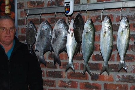 AndrÃ© Roux wen die kompetisie met sy nege visse. 