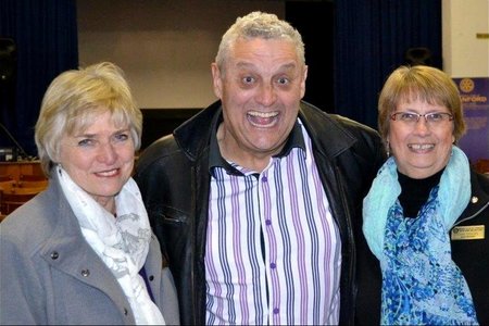 Barry Hilton performed live in Stanford on 24th June 2016 in aid of Stanford Rotary projects.