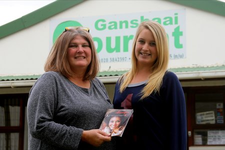 Monica Hayes en Lisa-Mari Brand