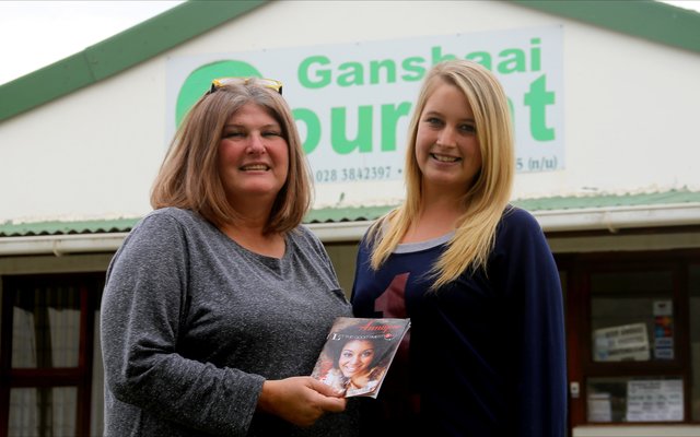 Monica Hayes en Lisa-Mari Brand