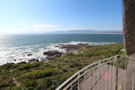 LR_main_balcony_to_east2