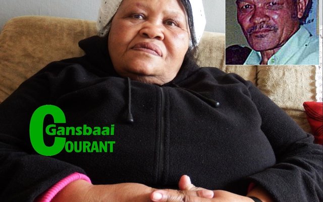 Maria Smith van Viooltjiestraat in Blompark nÃ¡ die afsterwe van haar eggenoot, Willem Smith (inlasfoto) wat in Hoofstraat, Gansbaai deur â€˜n voertuig raakgery is.