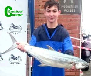 Werner vang roofvis in Natal