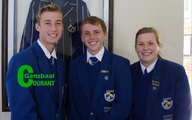 Die drie Ovies-leerders wat â€˜n silwer- en twee brons medaljes tydens â€˜n Eisteddfod-aand gewen het. Vlnr Ruan Delport, Ian le Roux en Kaylee Krige. 