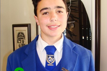Cobus Smith,  graad  9-leerder  van HoÃ«rskool Overberg het op eie houtjie aan die 'South African Mathematics Olympiad Training Programme' deelgeneem en eerste in die Wes-Kaap geÃ«indig. Hy het â€˜n R300 geskenkbewys losgeslaan en gaan nou aan die IntermediÃªre Fase deelneem.