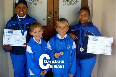 Vlnr Jay-Andra Pieters, Anke Oosthuizen, Stefan Stieger en  Nevellia October.  