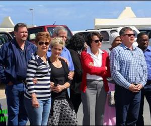 Die doen-dit-self bloed vloei dik deur hul are