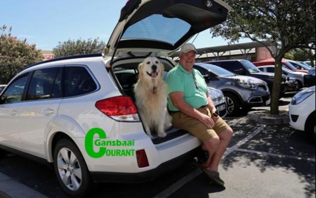 Â â€œThe wife went shoppingâ€, said Chris Moll, from Stanford last week, while keeping the coupleâ€™s well groomed Golden Retreiver company in the Great White Junction parking area. â€œThere goes my moneyâ€, he said jokingly when his mobileâ€™s beeper went off.Â  The two thoroughly enjoyed the attention from bypassers.