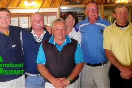 Die wenners van die Beeskraal Ope Gholfdag verlede Saterdag. Vlnr is Andre Gouws (Tollies), Bobby Brandt (Osse), Jacques Nell (Klubkaptein), Gina Esterhuizen (Koeie), Bev Swart (Borg) en Leon Hattingh (Bulle). 
