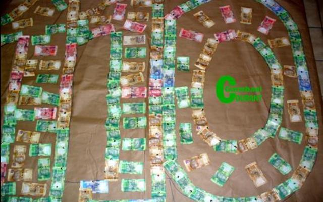 Die 110 jaar tekening, netjies met note uitgepak tydens â€˜n nootlegging ten bate van Calvin Olivier.