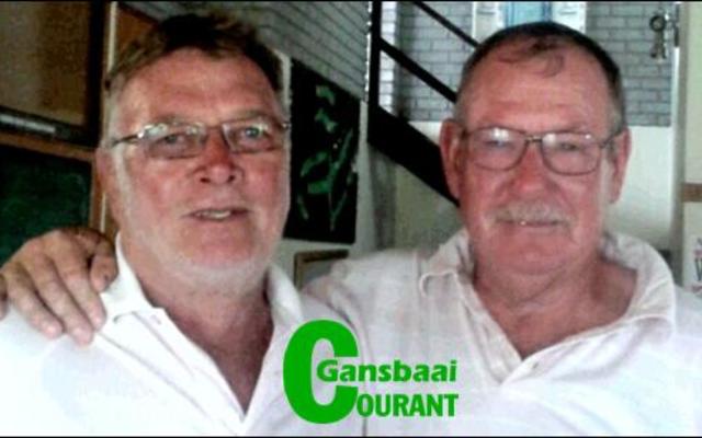 Die wenners van Saterdag se 4BBB Stableford was Steve Muller (links) en Bev Swart.