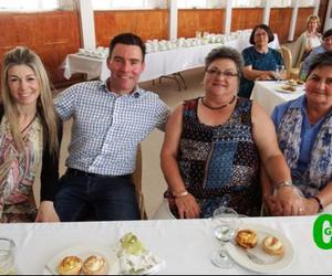 Sangpaar verras Vrouediens