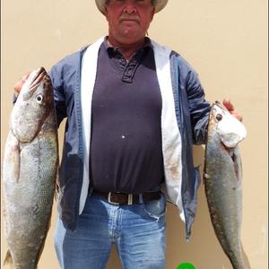 Gavin Engelbrecht met sy grootste vis vir 2016, â€˜n geelbek van 5.7kg  